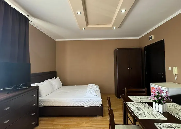 Bratanov Bahami Apartament